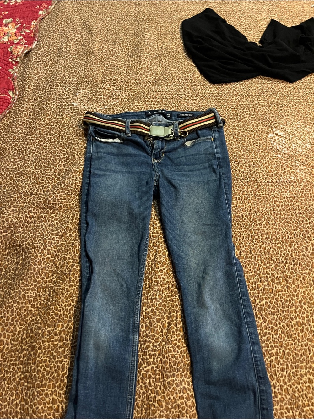 Hollister Straight-Leg Mid Blue Denim Jeans